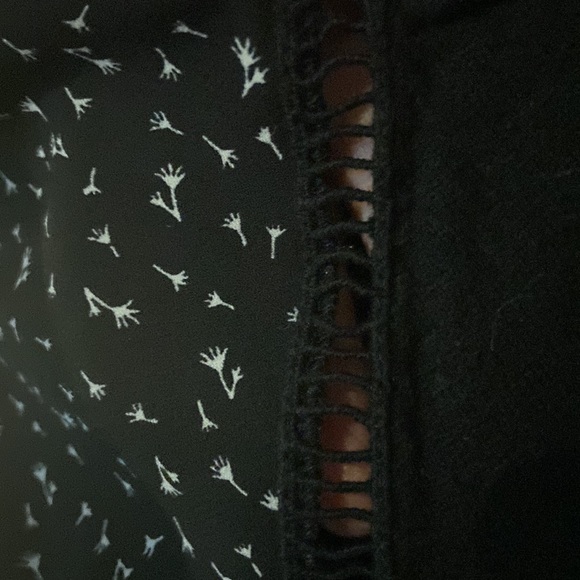 Loft Knit cotton, silk and viscose blend cap sleeved top with floral pri… - Picture 8 of 8